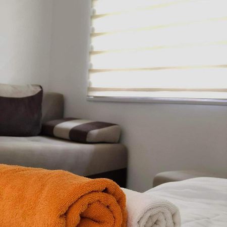Apartmani Sarovic Тиентище Екстериор снимка